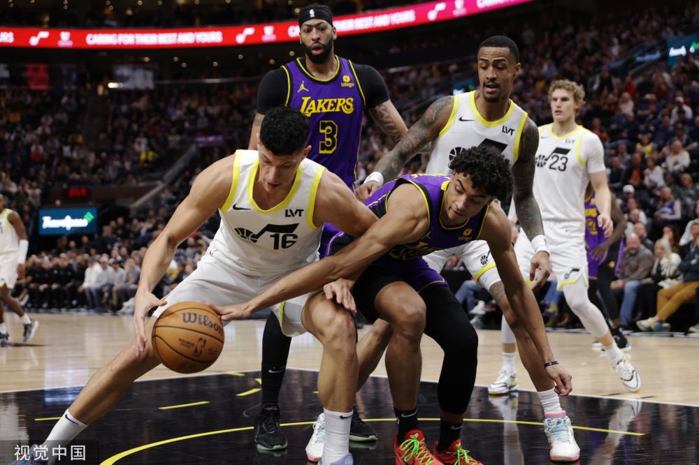 场表现一直 场表现一直